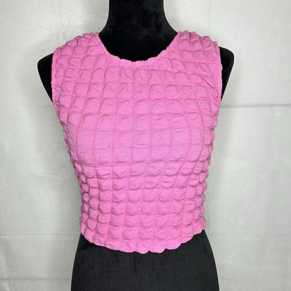 Le Lis Collection Sleeveless Crop Top Size XS Pink Bubble Fabric